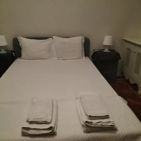 Ii Double Bed Avenida Da Republica *