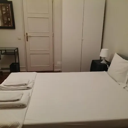 Ii Double Bed Avenida Da Republica *